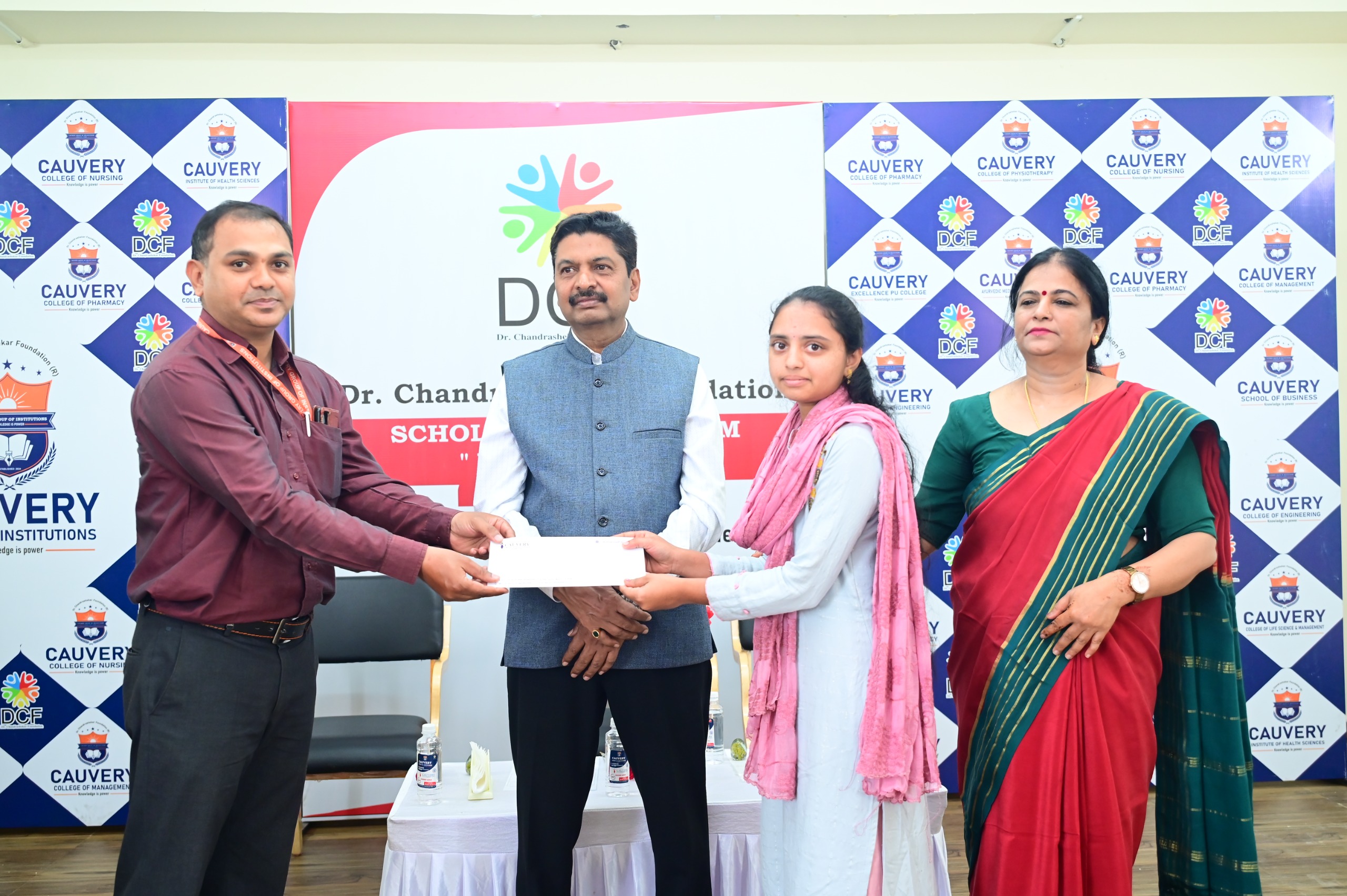 WhatsApp Image 2025-08-23 at 17.09.26 (1)