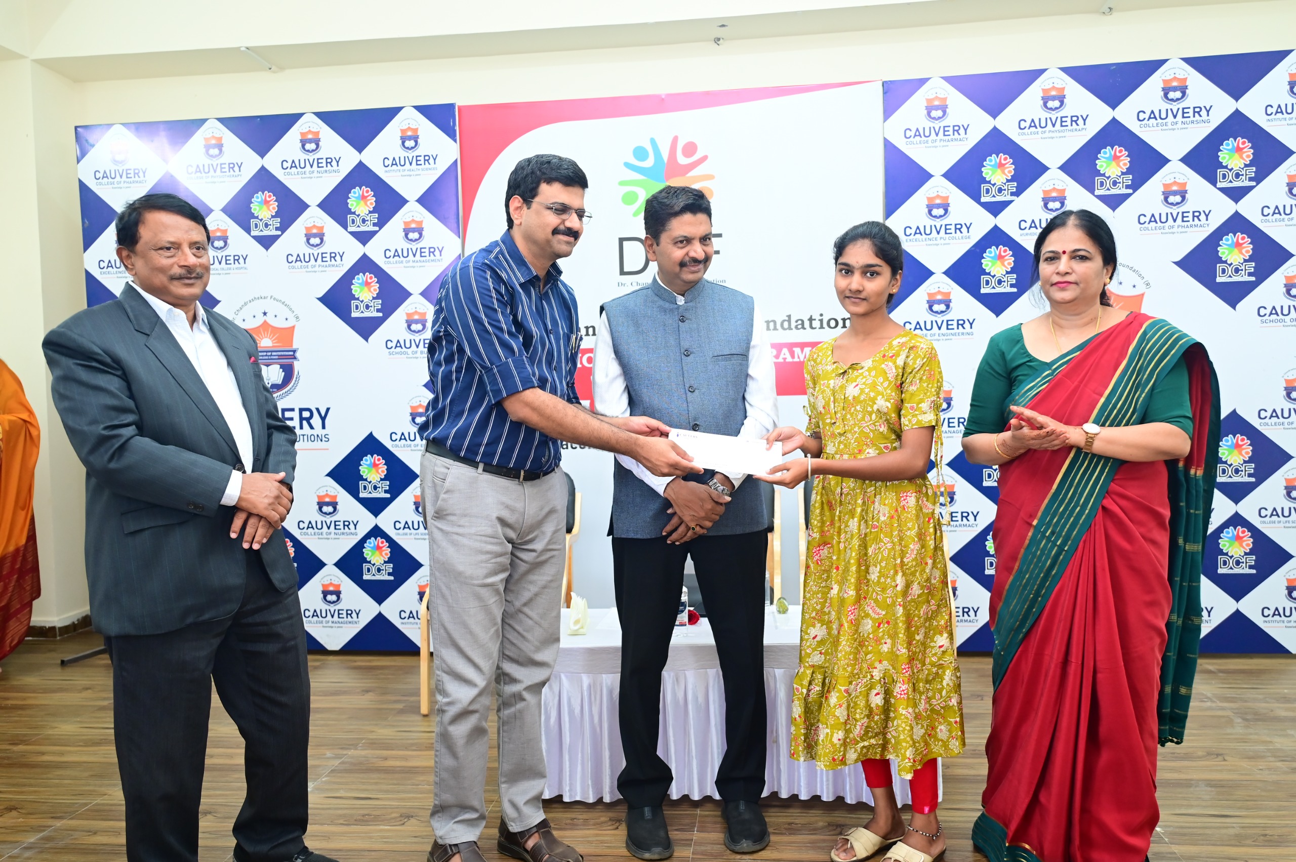 WhatsApp Image 2025-08-23 at 17.09.26