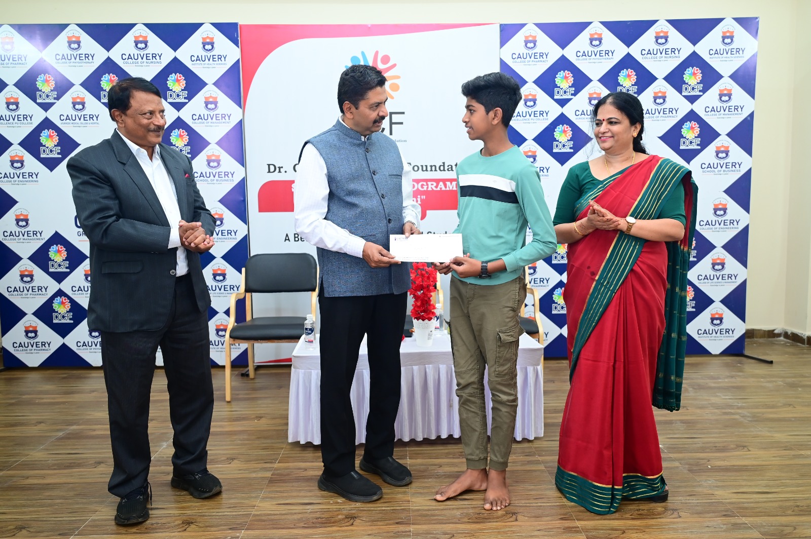 WhatsApp Image 2025-08-23 at 17.09.34