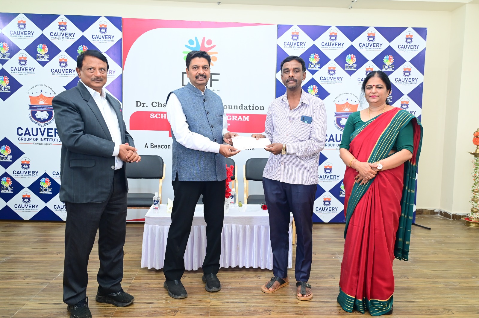 WhatsApp Image 2025-08-23 at 17.09.35